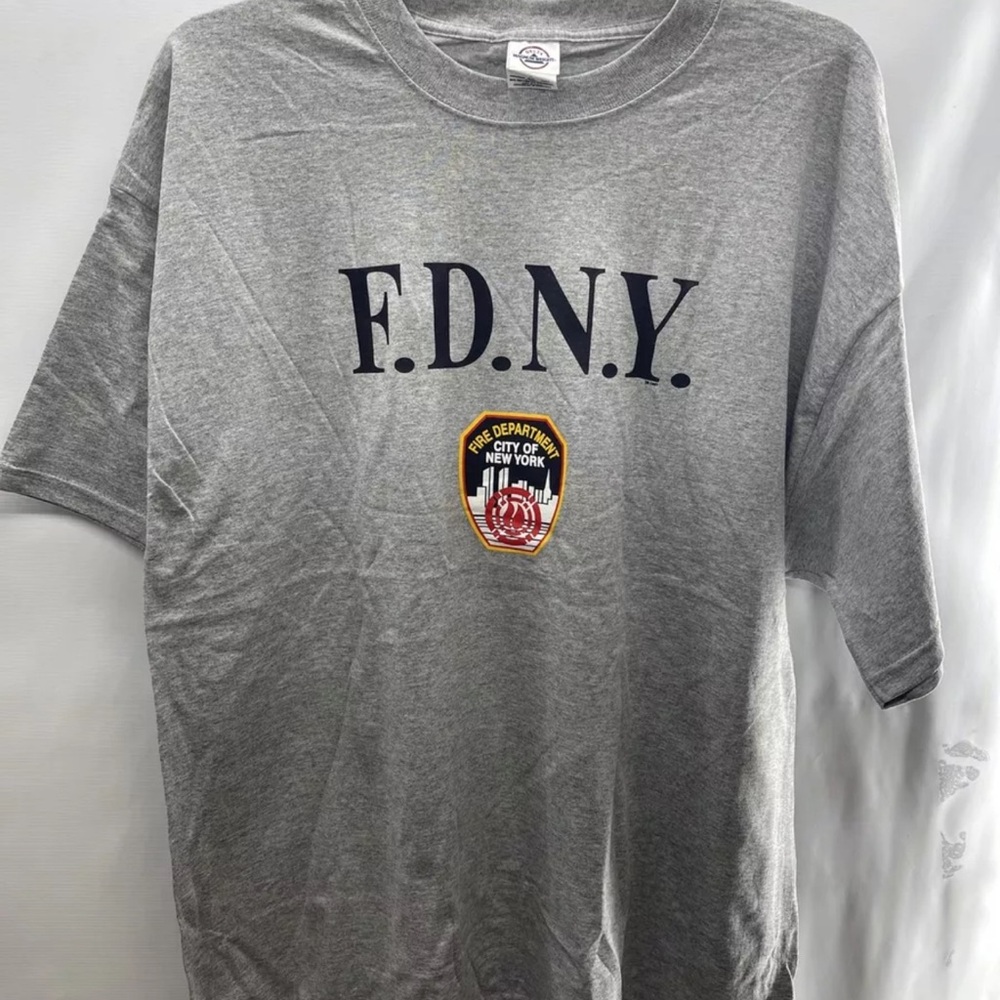 Gildan Ultra cotton TShirt Mens Sz XL Gray With Blue FDNY NYFD LOGO